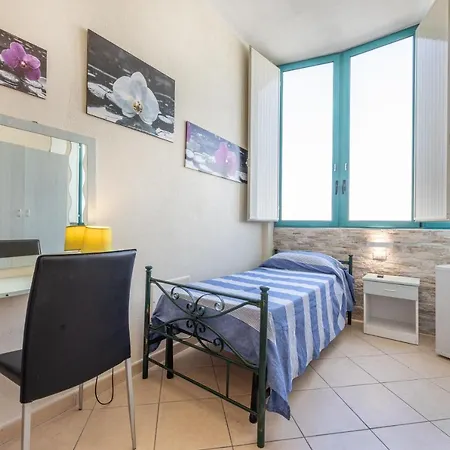Le Stanze Della Baia Apartment *